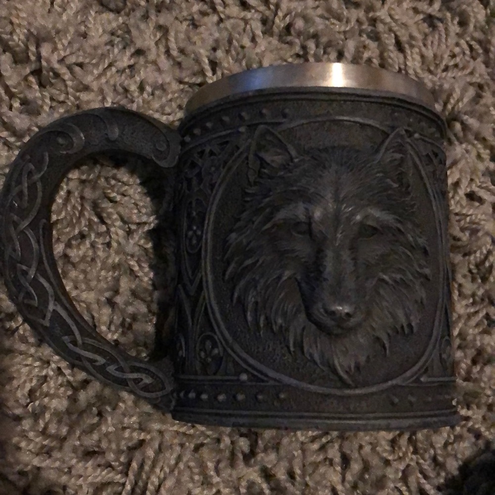 Wolf Mug